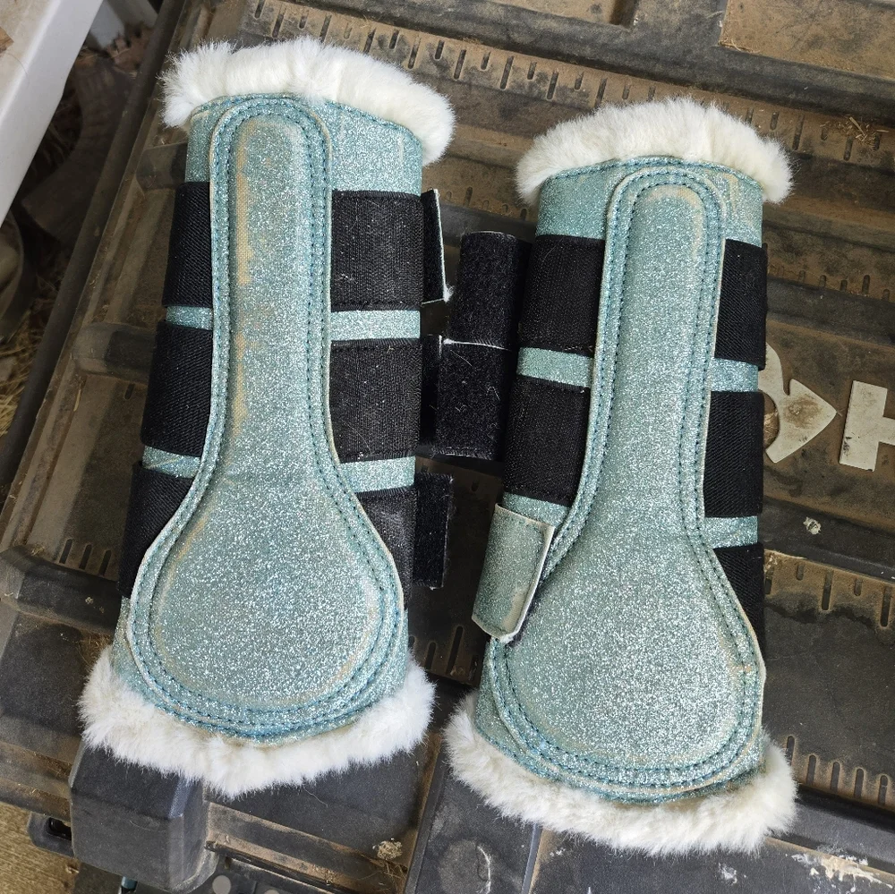 Equestroom Brushing Boots - Blue Glitter! - Picture 2 of 9